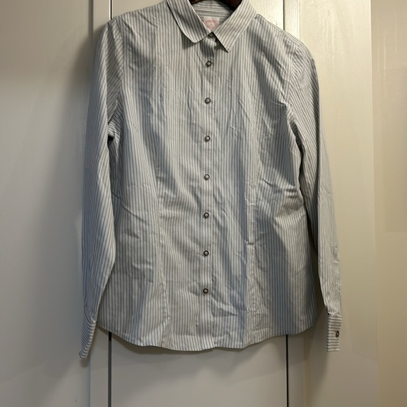 Brooks Brothers - Picture 4 of 9